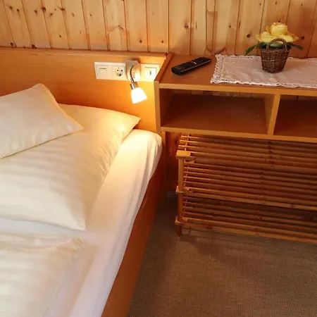 Hoehenpension Glashuette Fruehstueckspension Garni بوندورف ام شفارتزو