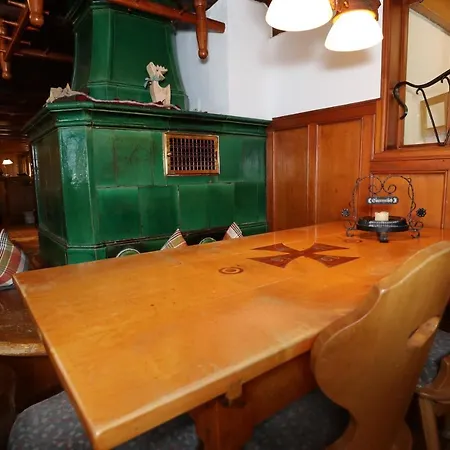 فندق Hoehenpension Glashuette Fruehstueckspension Garni 2*